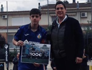 Hugo Sarmiento, elegido MVP del Torneo Picarral en Zaragoza. (@hugoosarmi.22)