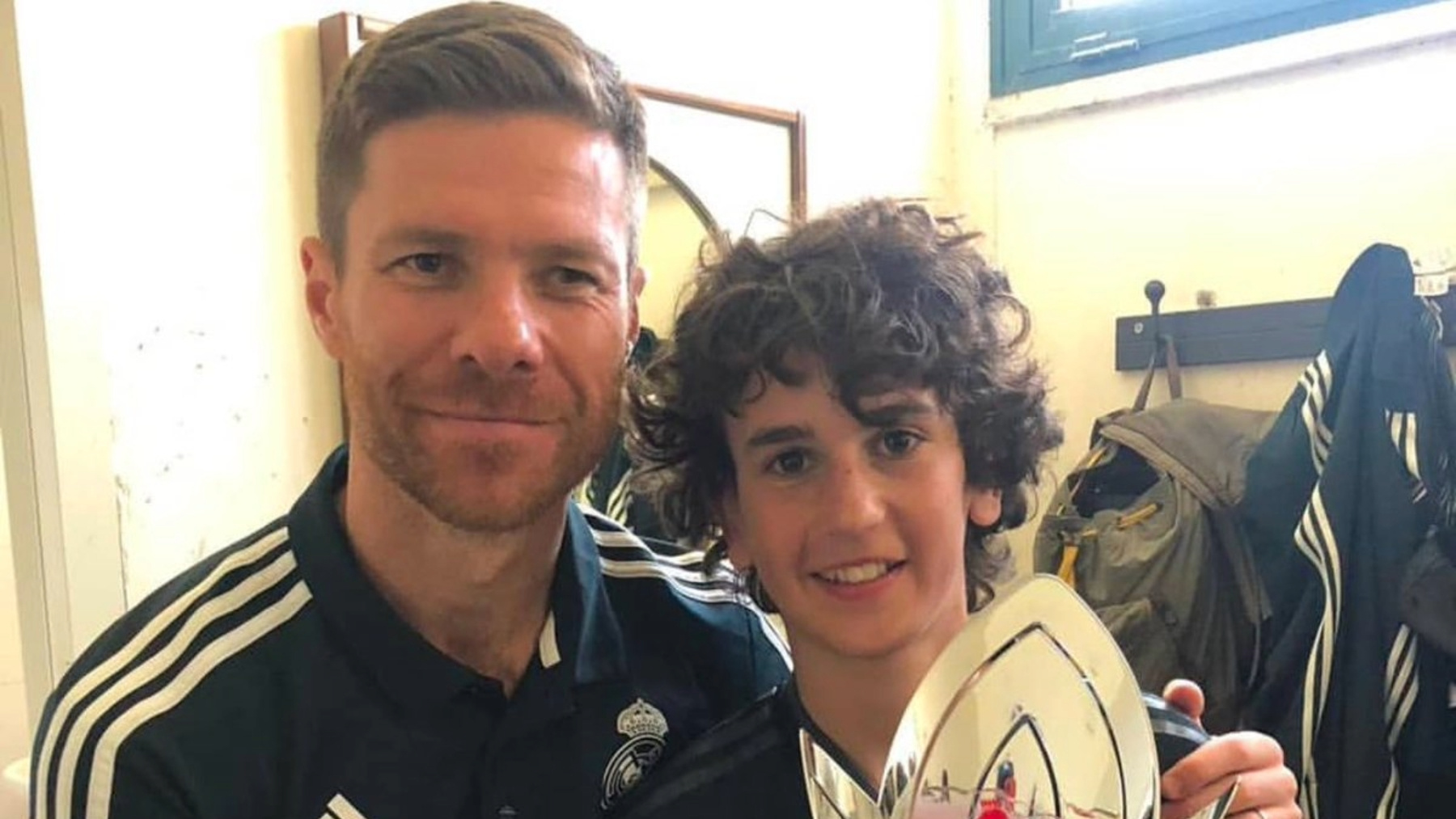 El reencuentro de Xabi Alonso y Jacobo Ramón seis años después
