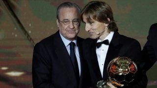 Florentino acompañó a Modric cuando ganó el Balón de Oro en 2018. (EFE)