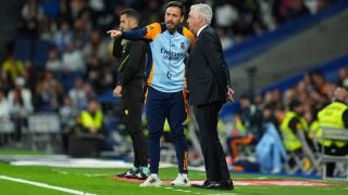 Carlo Ancelotti y su hijo Davide. (Foto: Getty)