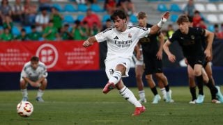 Momento en el que el Real Madrid Juvenil marca contra el Valencia. (RFEF)