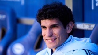 Jesús Vallejo, en el banquillo del Real Madrid. (Getty)