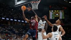 Imagen del primer partido Real Madrid – Baskonia de playoffs. (EFE)
