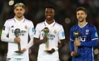 Vinicius con el Balón de Oro del Mundial de Clubes, ganado contra el Al Hilal. (GETTY)