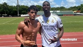 Paul Pogba con la camiseta del Real Madrid. (@juanarangotortolero_jr)