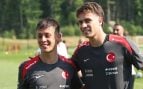 Arda Güler junto a Kenan Yildiz.