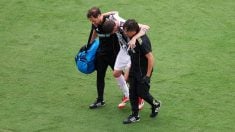 Nicolo Savona se va lesionado. (Getty)