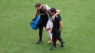 Nicolo Savona se va lesionado. (Getty)