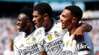 Vinicius, Bellingham y Arnold celebran uno de los goles del Madrid ante el Dortmund. (Getty)
