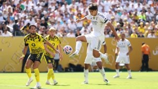 Gonzalo García, marca el gol ante el Dortmund. (Getty)