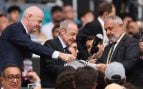 Florentino Pérez e Infantino, en un partido del Real Madrid en el Mundial de Clubes. (Getty Images)