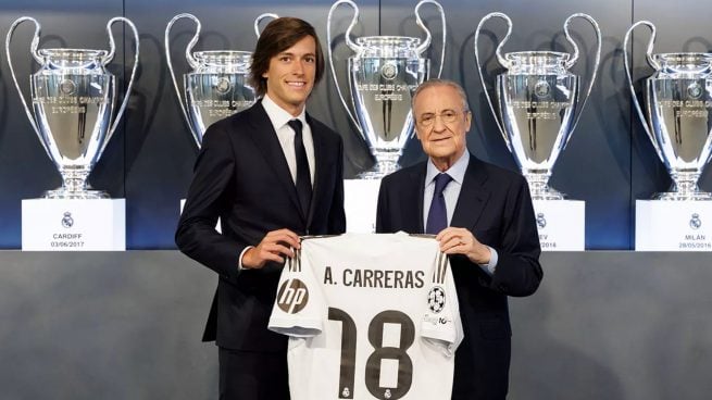 Álvaro Carreras lucirá el 18 en el Real Madrid. (RM)