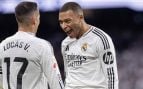 Kylian Mbappé y Lucas Vázquez celebrando un gol con el Real Madrid.