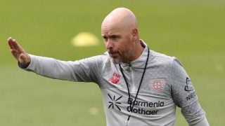 Ten Hag empezó con mal pie su andadura en el Leverkusen. (Getty)