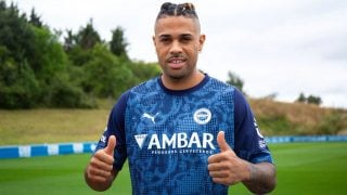 Mariano Díaz, tras incorporarse a los entrenamientos con el Alavés. (Deportivo Alavés)
