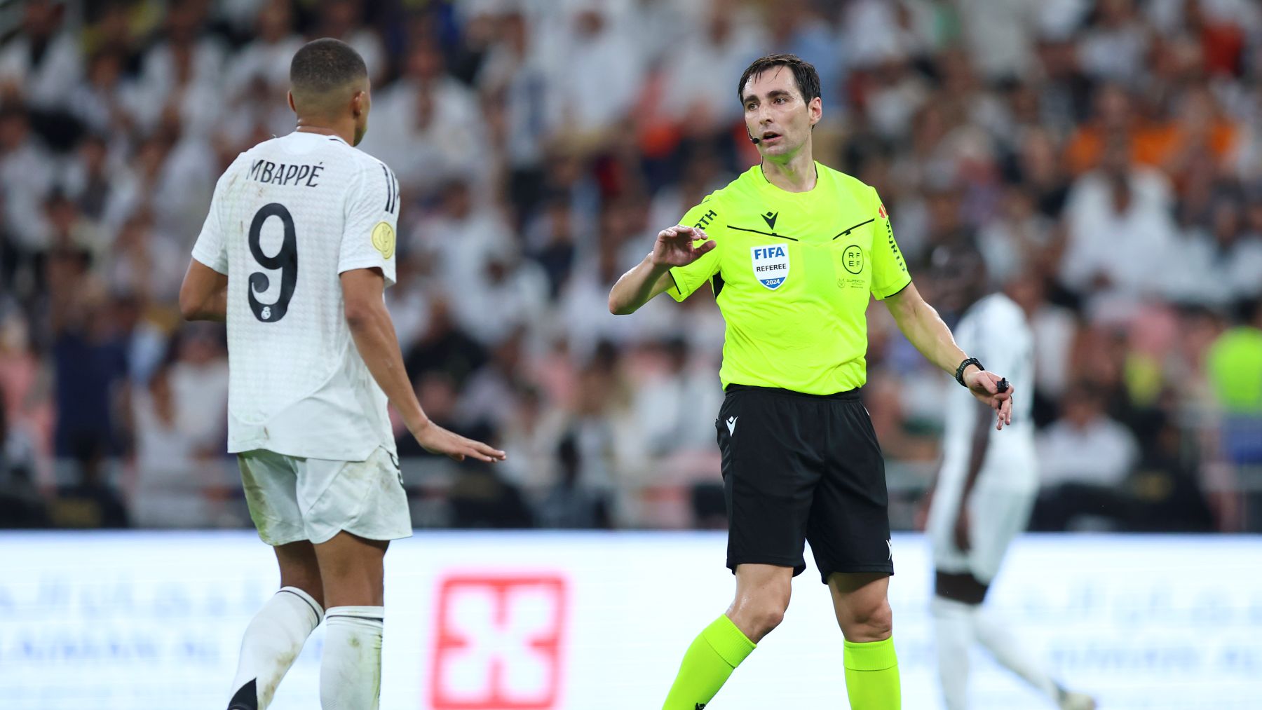 De Burgos Bengoetxea pitará al Real Madrid en Oviedo