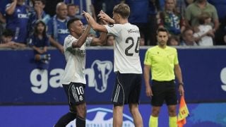 Mbappé celebra su gol con Huijsen en el Carlos Tartiere. (Getty)