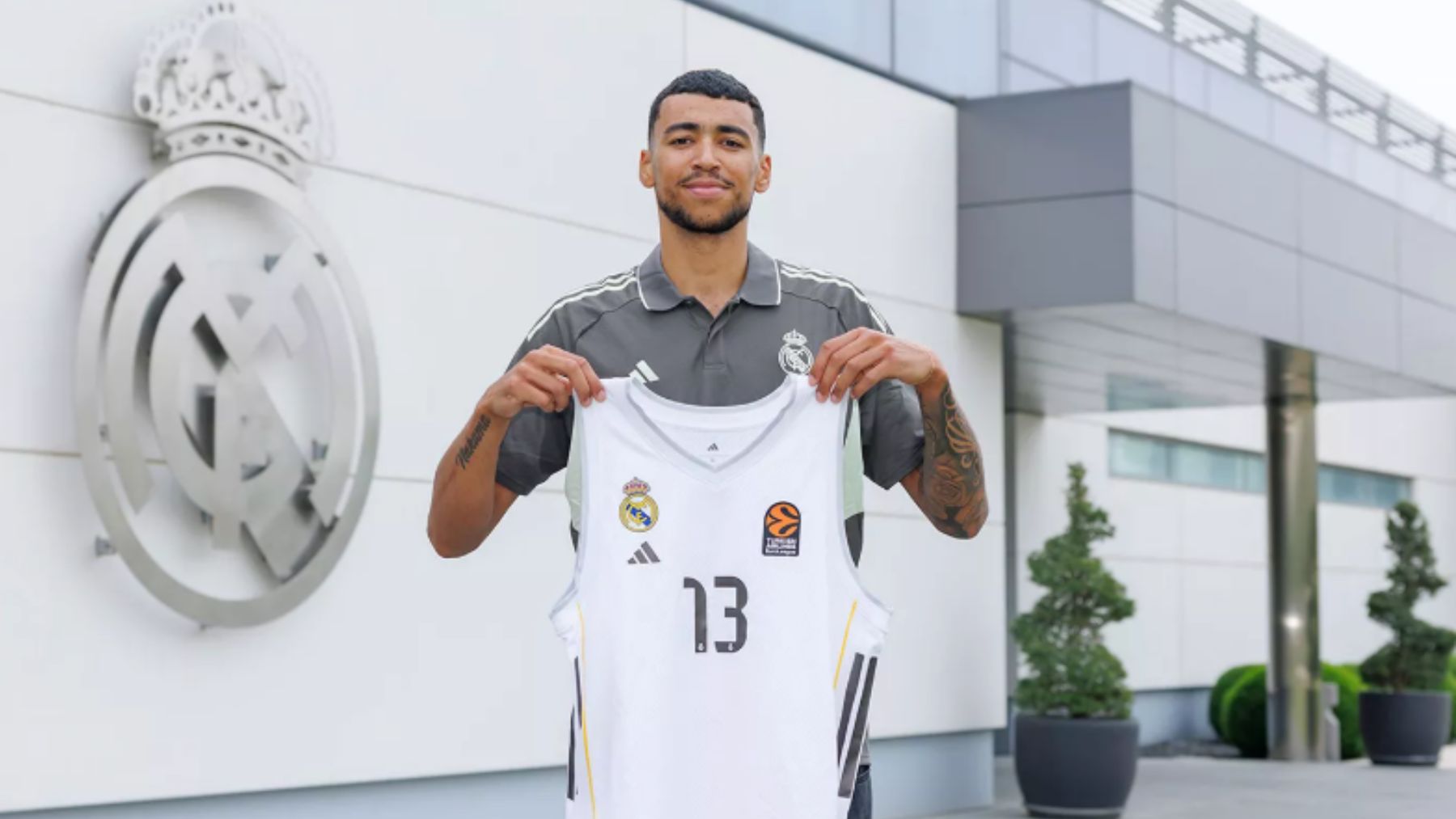El Real Madrid hace oficial la llegada de Izan Almansa: ficha hasta 2029