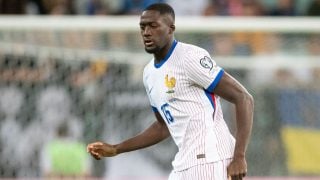 Konaté durante un partido con Francia. (Getty)