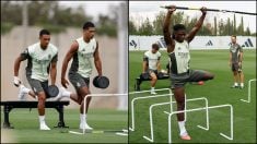 Jude Bellingha, con Alexander-Arnold, y Eduardo Camavinga. (Realmadrid.com)