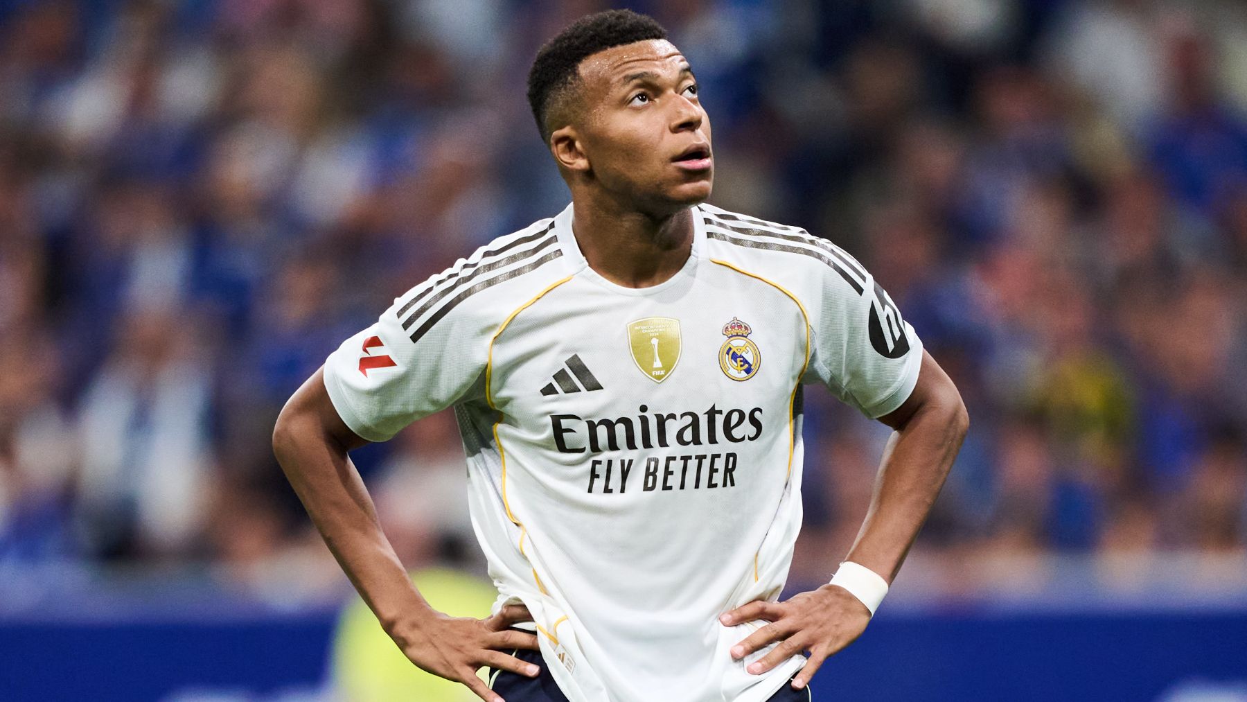 Detenido un aficionado del Oviedo que hizo gestos racistas contra Mbappé
