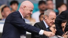 Gianni Infantino, presidente de FIFA, junto a Florentino Pérez. (Getty)