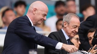 Gianni Infantino, presidente de FIFA, junto a Florentino Pérez. (Getty)