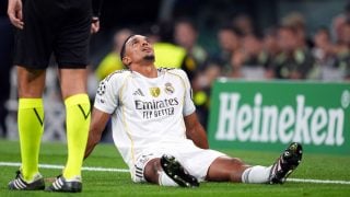 Trent Alexander-Arnold tras lesionarse. (Getty)