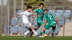 El capitán del Castilla, Manuel Ángel, durante una acción del partido. (Real Madrid)