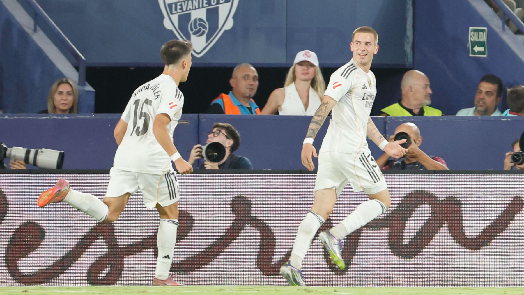Mastantuono firma una obra de arte en su primer gol con el Real Madrid