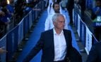 José Mourinho, en su llegada a Stamford Bridge.
