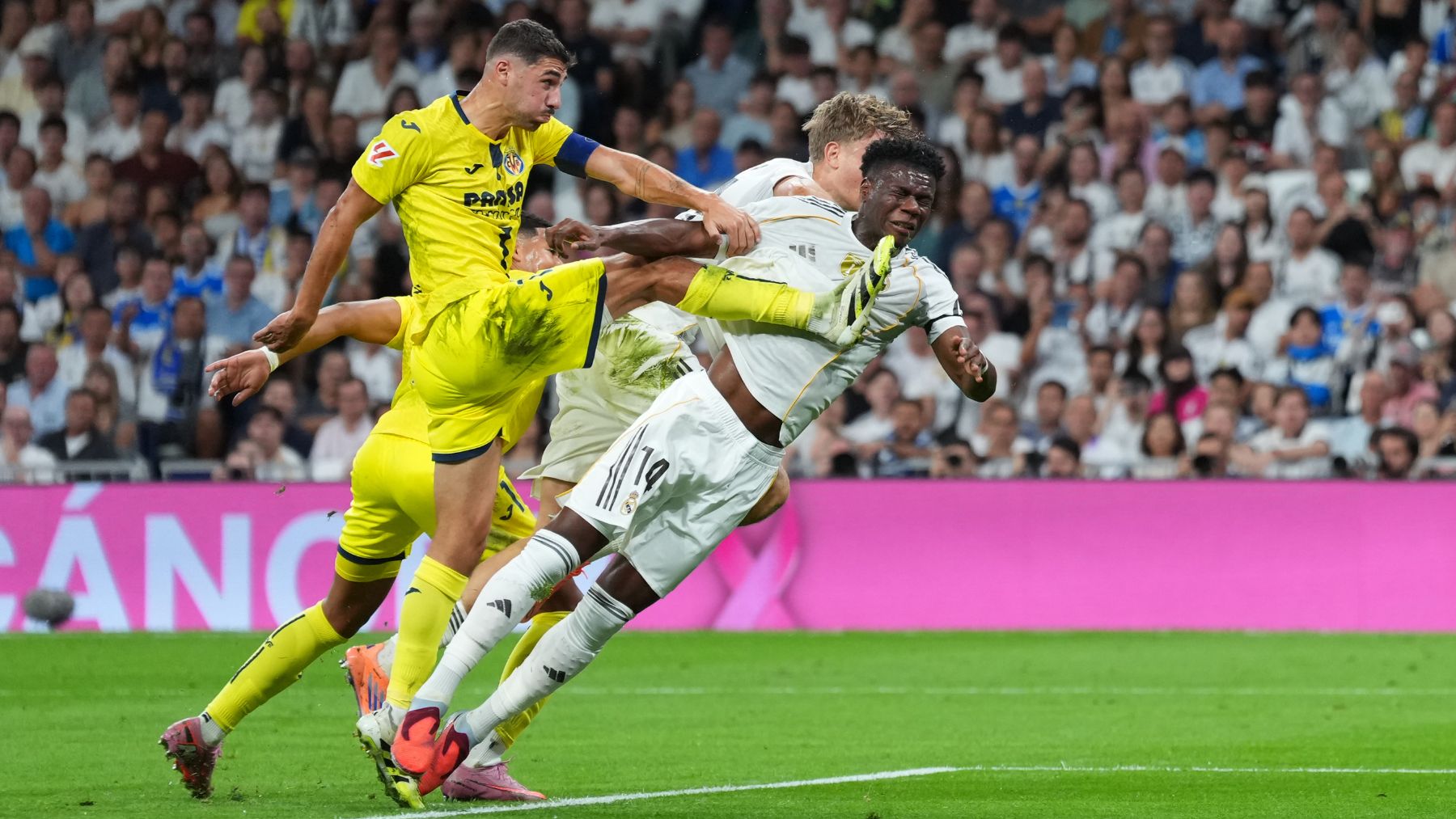 Tremenda rajada de Comesaña contra Vinicius y los árbitros: «Si ya es difícil ganar en el Bernabéu…»
