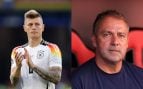 Toni Kroos y Hansi Flick.