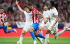 Jesús Vallejo disputa el balón en un partido ante el Atlético de Madrid.