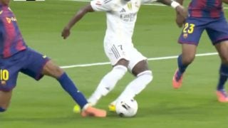 El penalti de Lamine Yamal a Vinicius que anuló Soto Grado.