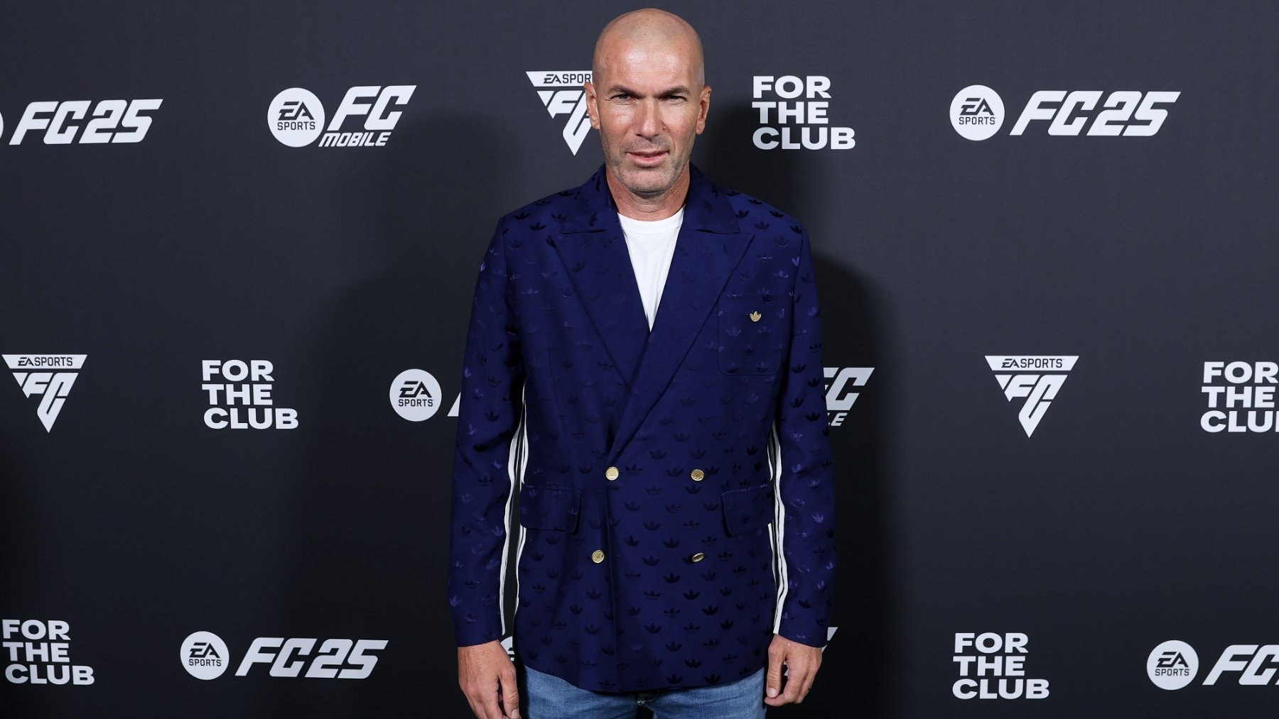 Zidane vuelve a ilusionar con su regreso a los banquillos: Pronto