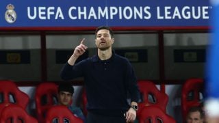 Xabi Alonso, ante el Olympiacos. (EP)