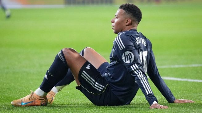 Mbappé falta