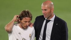 Luka Modric y Zinedine Zidane durante su etapa en el Real Madrid. (Getty)