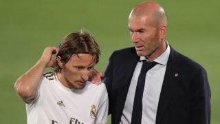 Luka Modric y Zinedine Zidane durante su etapa en el Real Madrid. (Getty)