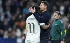Xabi Alonso se abraza con Rodrygo tras su gol en el Real Madrid-Manchester City. (Europa Press)