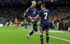 Kylian Mbappé y Neymar celebran un gol ante el Real Madrid.