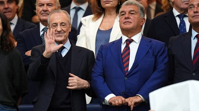 Florentino Pérez y Joan Laporta en el palco del Santiago Bernabéu durante el Real Madrid-FC Barcelona (Getty Images)
