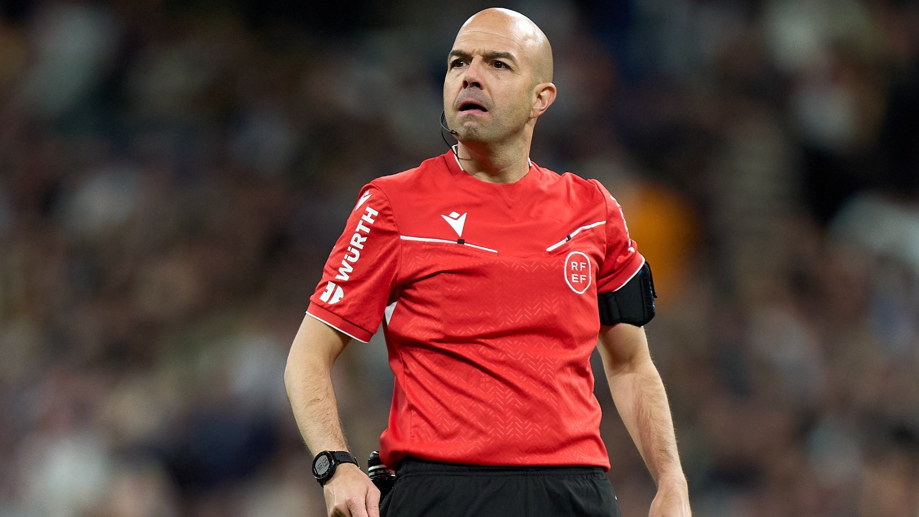 El sindicato de árbitros defiende a González Fuertes y señala como falsa su amenaza al Real Madrid