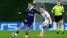 Le Moguedec y Athenea, en el Real Madrid-París. (EP)