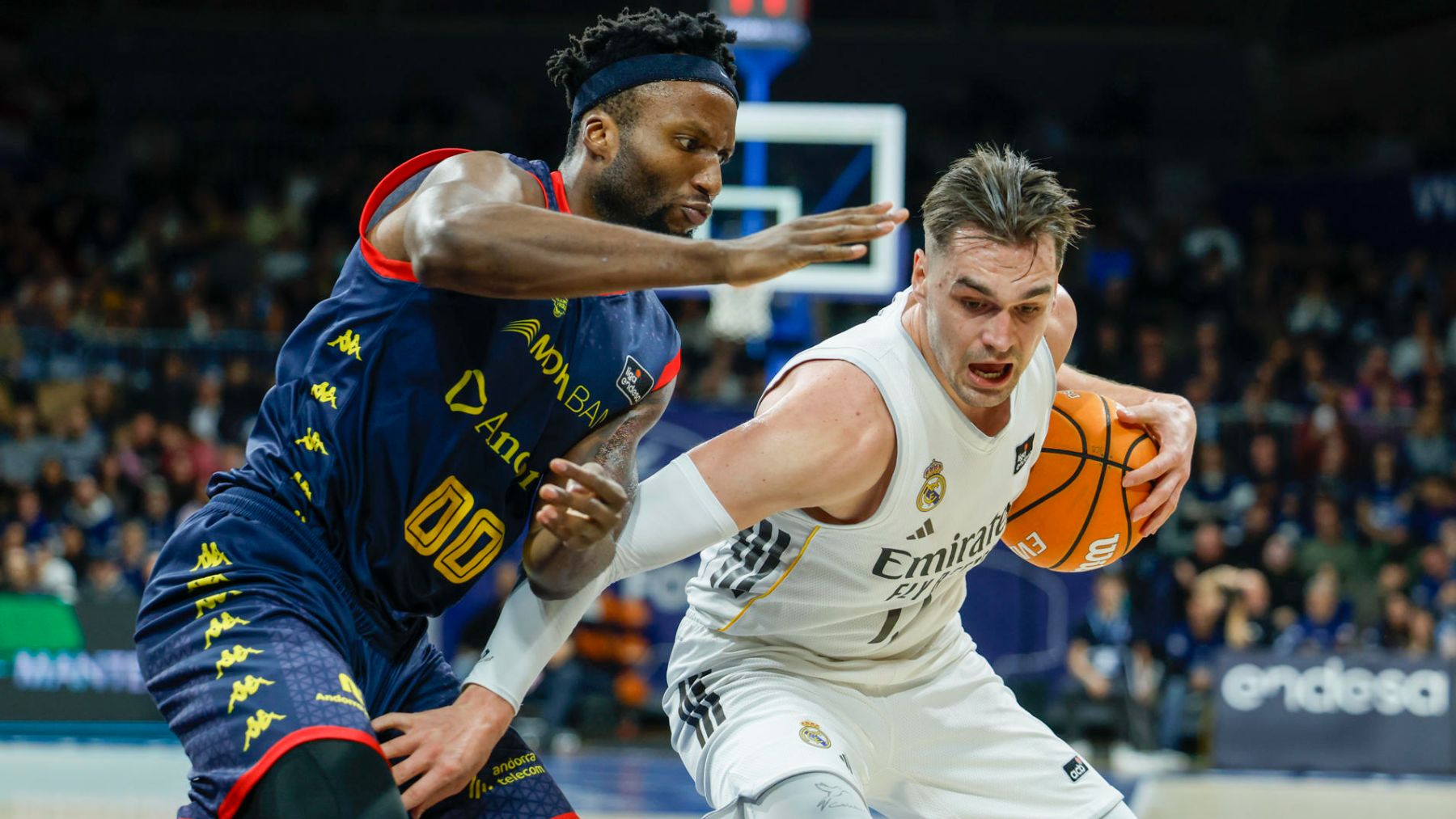 El Real Madrid se remanga para ganar en Andorra y encarrilar el liderato para la Copa