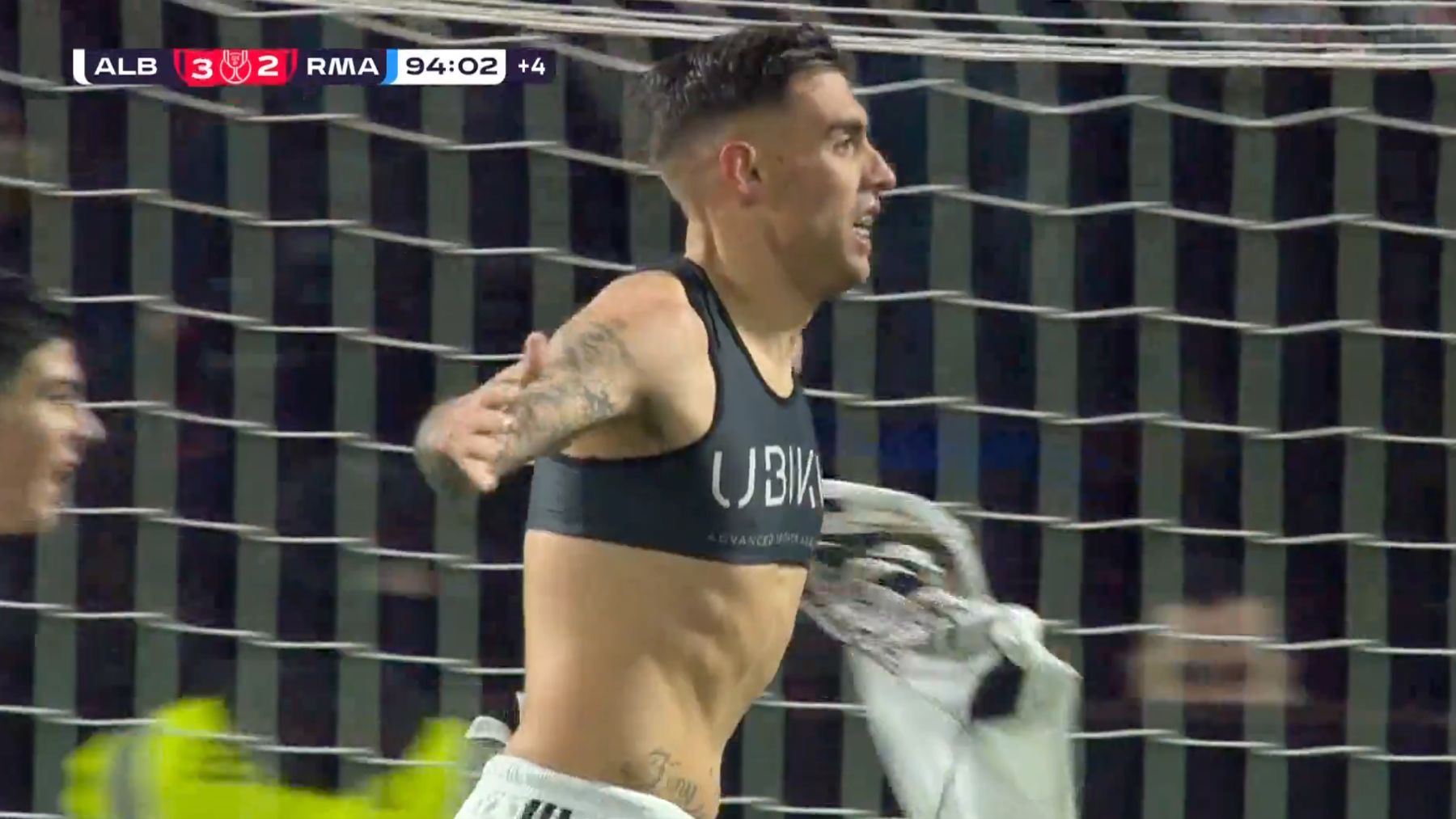 Jefté obra el milagro del Belmonte: así fue el gol que retrató al Real Madrid y a Lunin