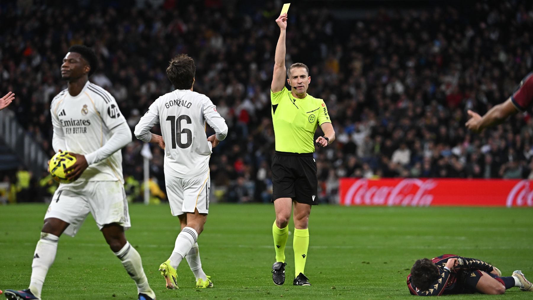 Más problemas para Arbeloa: Tchouaméni no estará contra el Villarreal por sanción