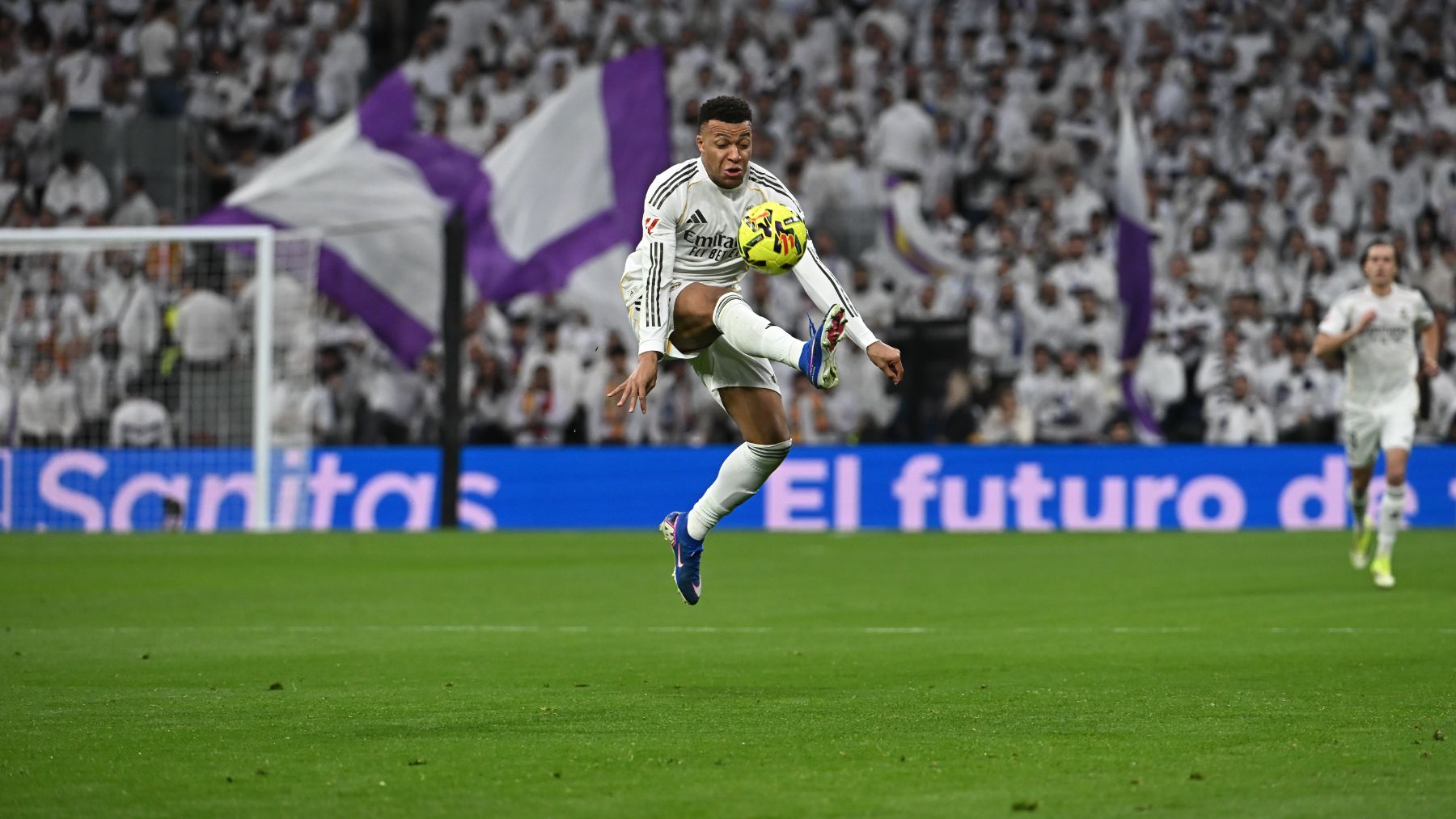 Mbappé arregla una tarde de furia en el Bernabéu