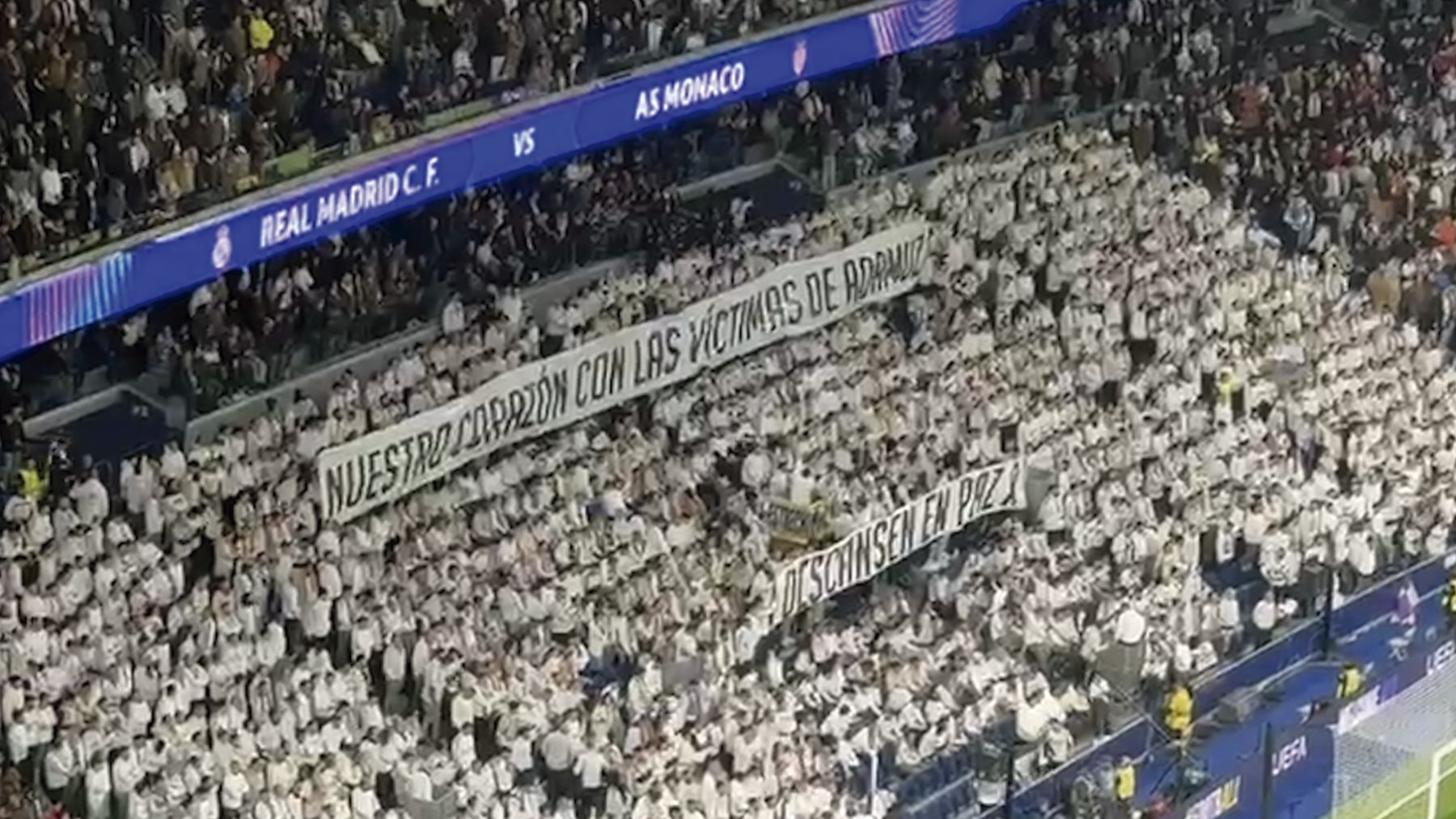 El Bernabéu guarda un emotivo minuto de silencio por las víctimas del accidente de Adamuz